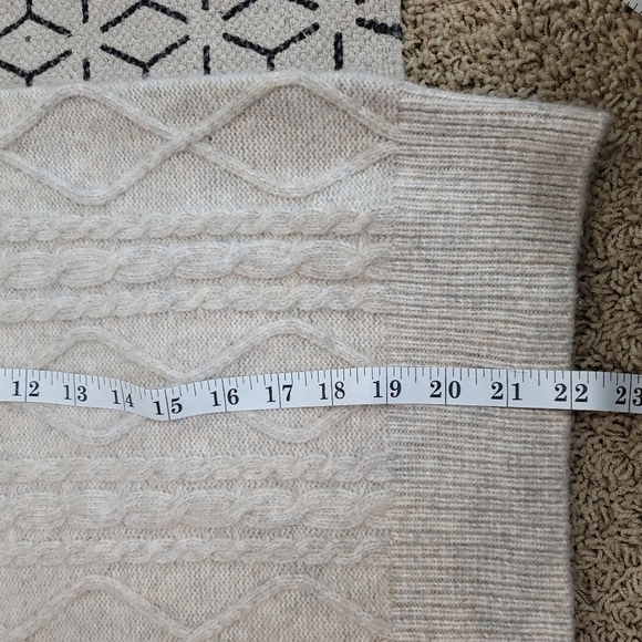 SINCERLY JULES CREAM CROP SWEATER, SZ LARGE - Picture 9 of 9